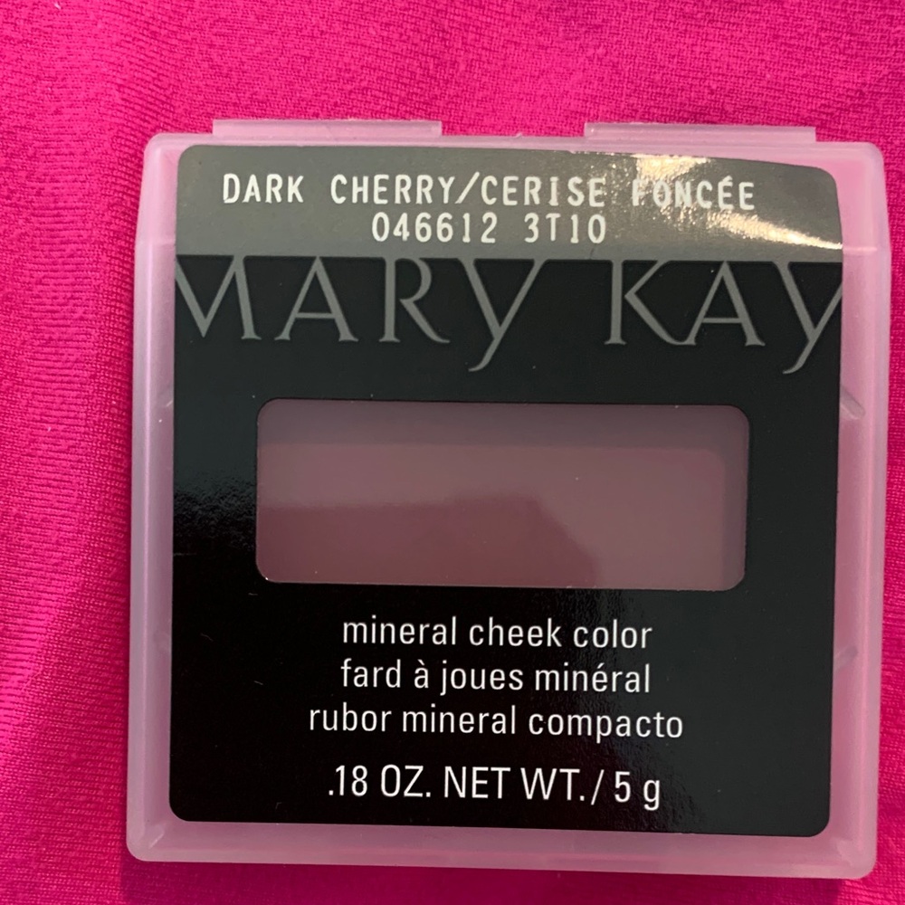 Mary Kay Cherry Mineral Cheek Color Dark Cherry
